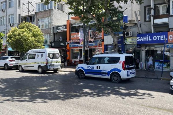 OTEL ODASINDA ÖLÜ BULUNDU