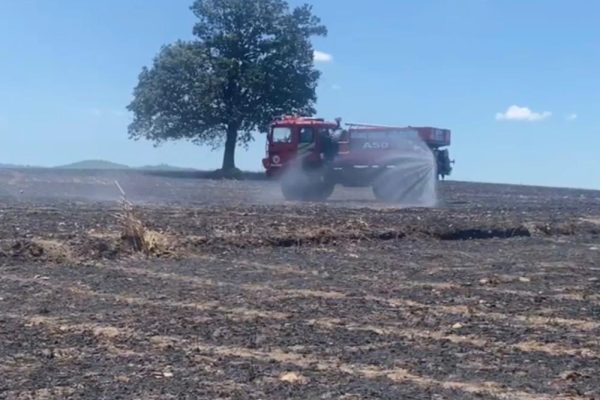 GÖNEN’DE 35 TON BUĞDAY KÜL OLDU