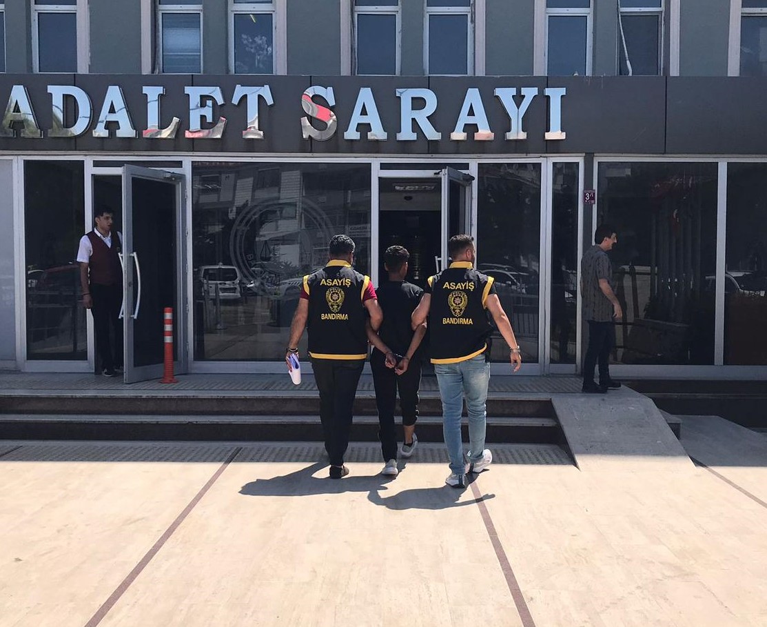 TRAFİK MAGANDASI ORTALIĞI BİRBİRİNE KATTI