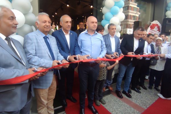 TURGUTLAR MOBİLYA AÇILDI