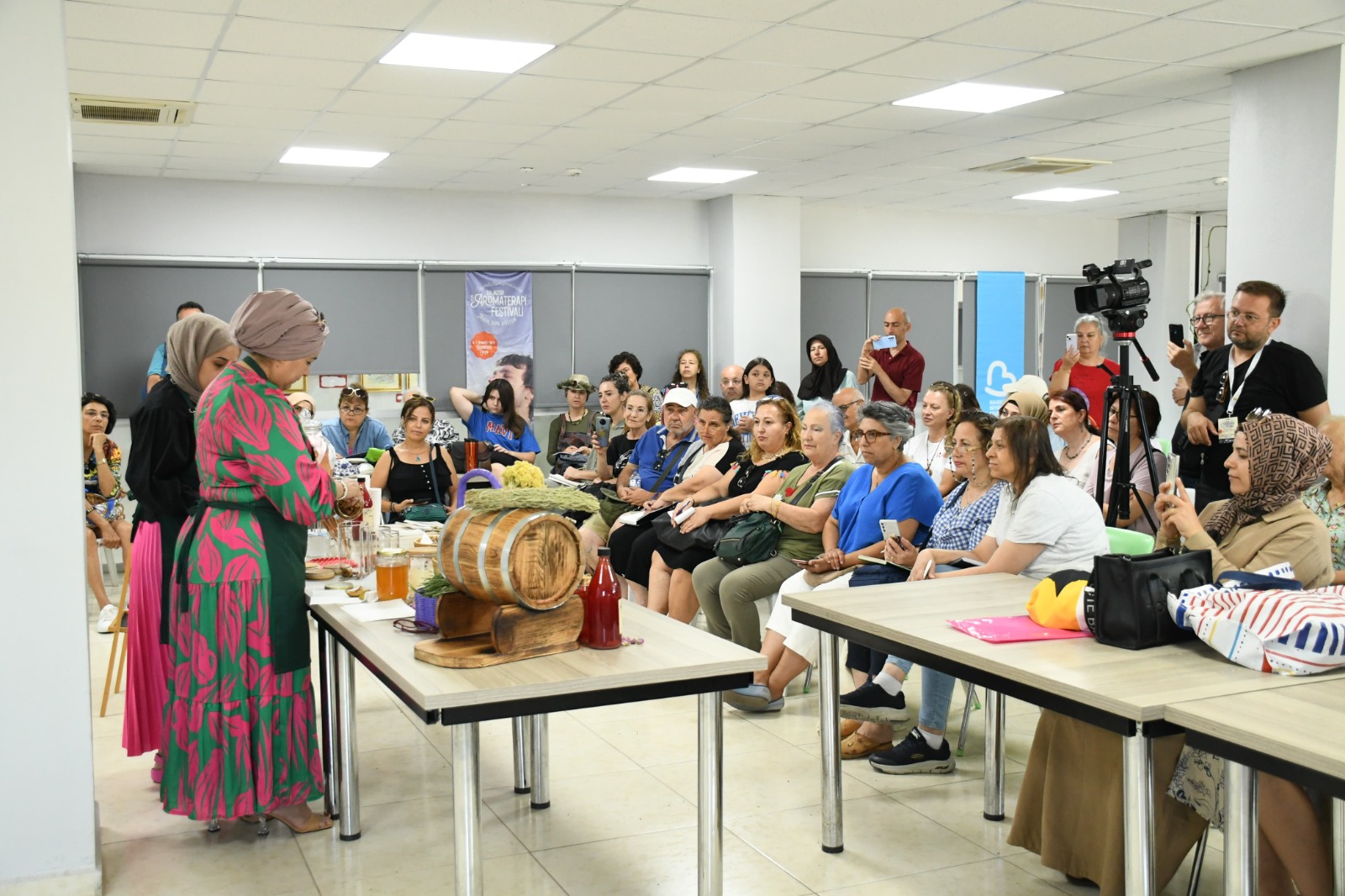 Balıkesir 5. Aromaterapi Festivali’nde kapsamında BAÇEM’de gerçekleştirilen ‘Tıbbi Aromatik Sirke