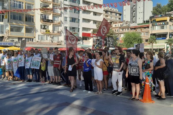 SOKAK HAYVANLARI YASASINA  BANDIRMA’DAN TEPKİ GELDİ