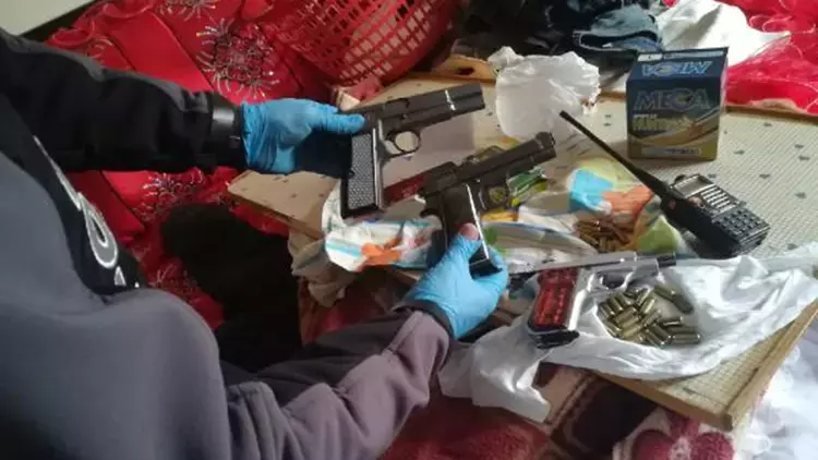 İçişleri Bakanı Ali Yerlikaya, Balıkesir’de düzenlenen “Kuyu-12” operasyonu ile elebaşılığını