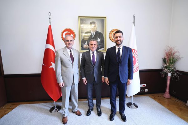 ÖZTAYLAN VE BOZ BAKAN OSMAN AŞKIN BAK’I ZİYARET ETTİ