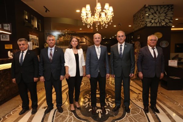 YÖK BAŞKANI ÖZVAR BANÜ’DE