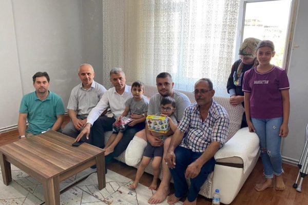 AYAĞINI KAYBEDEN KAZAZADEYE SAHİP ÇIKILDI