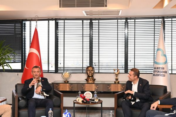 ÖZEL : AHMET BAŞKANIN KAHVESİNİ İÇMEYİ ÇOKTAN HAK ETTİK