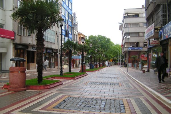 SEVGİ YOLU YENİ KİMLİĞİNE KAVUŞUYOR