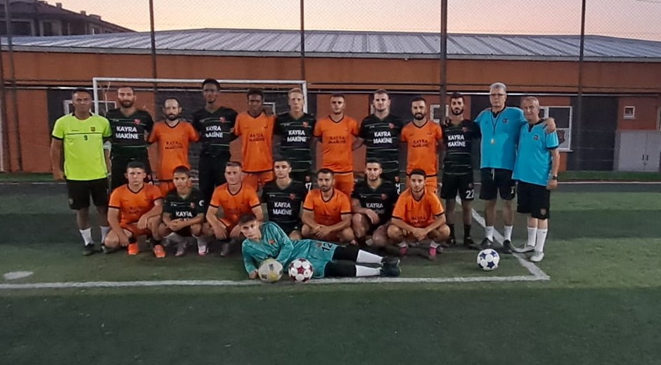   Yılspor Kulübü Teknik Direktör Altan Kurtbaş nezaretinde lige sıkı
