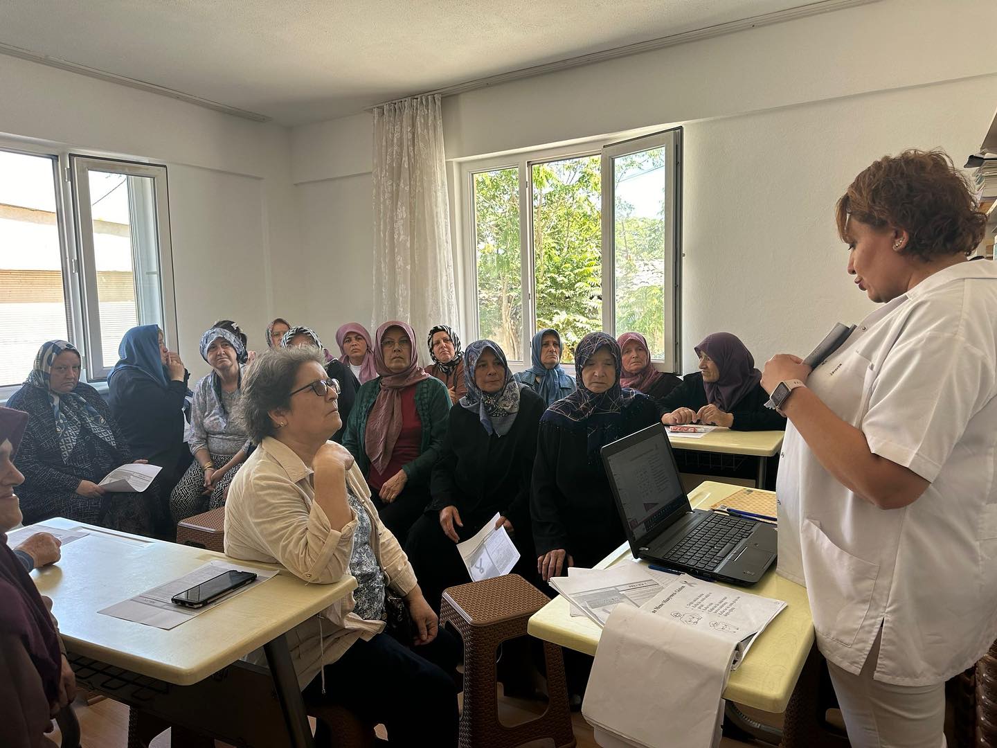 Bandırma Belediyesinin mahallelerdeki sağlık muayeneleri aralıksız devam ediyor. Bu çerçevede