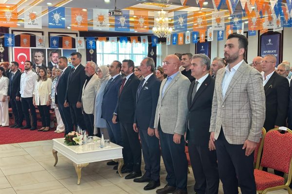 AK PARTİ İL DANIŞMA MECLİSİ TOPLANDI