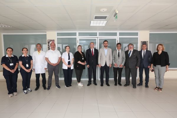 ÖZTAYLAN’DAN ÜNİVERSİTE VE HASTANE ZİYARETLERİ