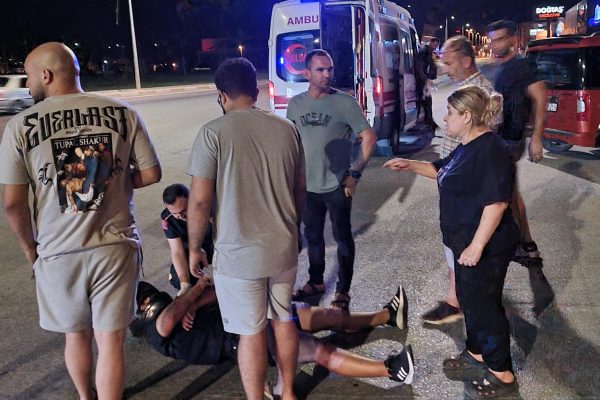 MOTORSİKLETTEN DÜŞEN SÜRÜCÜ YARALANDI
