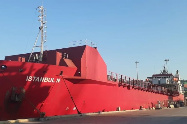 MARMARA DENİZİ’NİN ORTASINDA SICAK ANLAR… 12 SAATTİR AMBARLI’YA VARAMADI