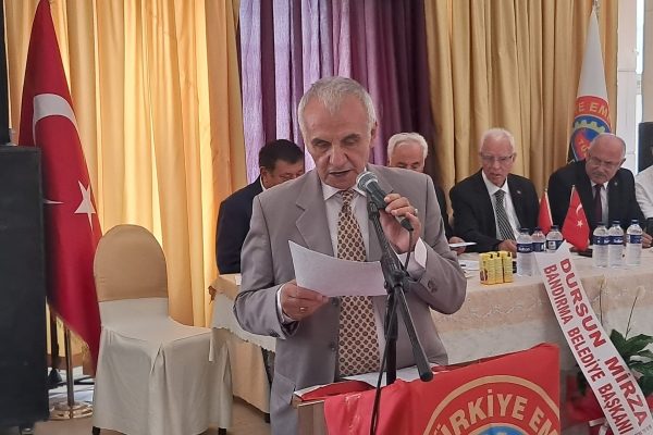 EMEKLİLER ‘AHMET TÜRKMEN’ DEDİ