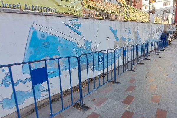 DUVAR TEHLİKE ARZ ETMİYORMUŞ