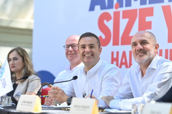 BAŞKAN AKIN ADALAR HALKIYLA BULUŞTU