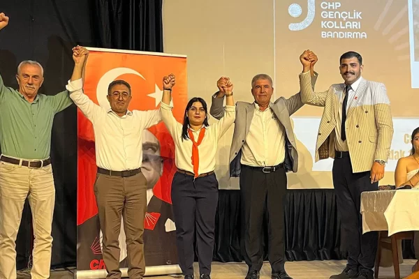 CHP GENÇLİK KOLLARI SEÇİMİ İPTAL EDİLDİ