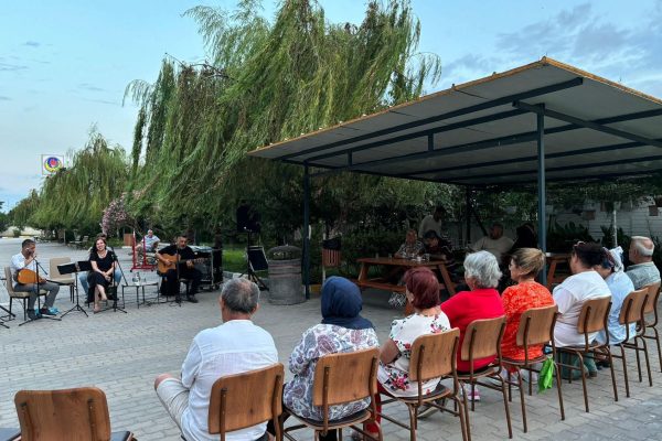 EMEKLİLER BALIKESİR’İN TARİHİ VE DOĞAL GÜZELLİKLERİNİ KEŞFEDİYOR