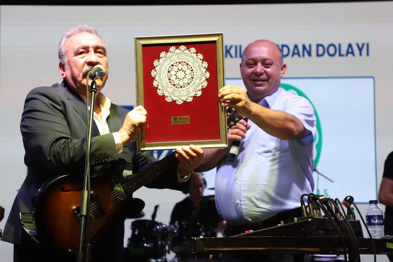 Gönen ve Sarıköy’de Büyük Coşku: 102. Kurtuluş Yılı ve 16.