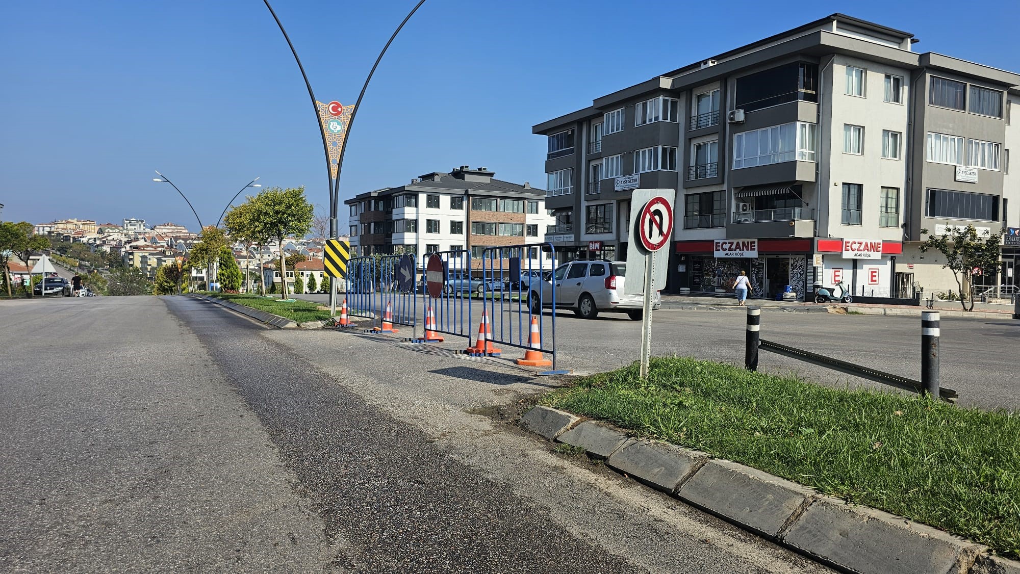 Ordu Caddesi ve Atatürk Bulvarı üzerinde kesişen yerdeki kavşak, Karayolları