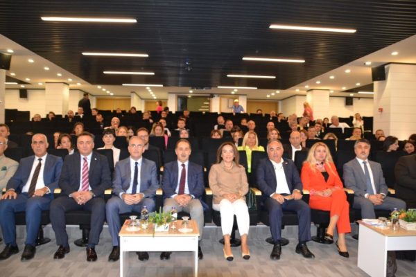TİCARET ODASINDA COĞRAFİ İŞARETLER BİLGİLENDİRME SEMİNERİ  YAPILDI