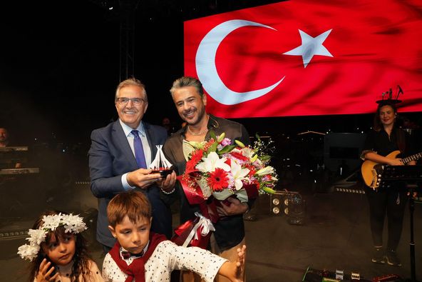Bandırma’nın düşman işgalinden kurtuluşunun 102. yılı, şehrin dört bir yanında