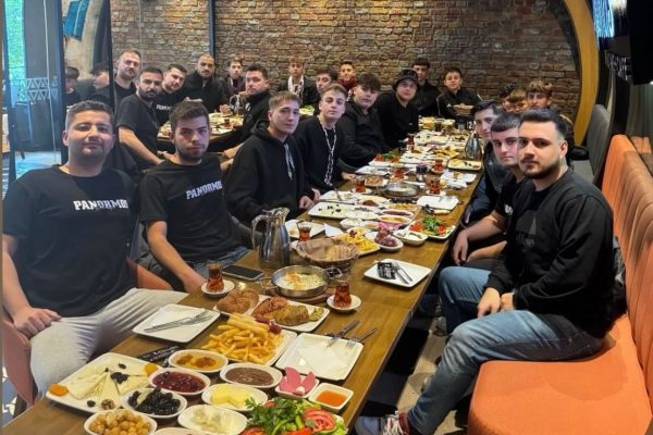 PANORMOS GRUBU KAHVALTIDA BİR ARAYA GELDİ