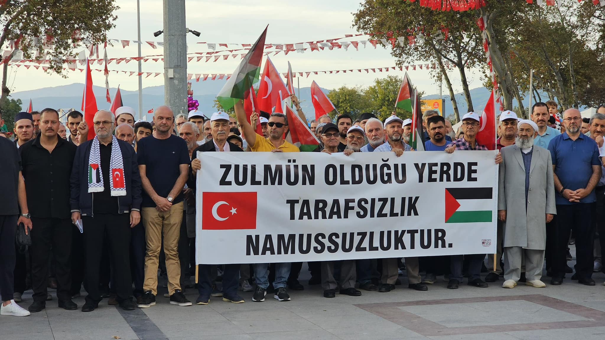 SOYKIRIMA LANET, DİRENİŞE BİN SELAM Bandırma Sivil Toplum Kuruluşları Birliği