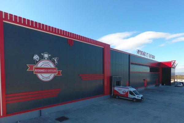 ÜRÜNLERİNDE TEK TIRNAKLI HAYVAN TESPİT EDİLDİ