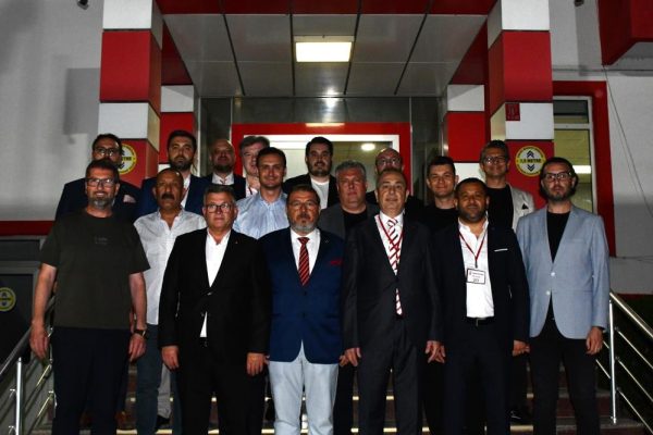 BALIKESİRSPOR YUMRUK OLAYINI YALANLADI