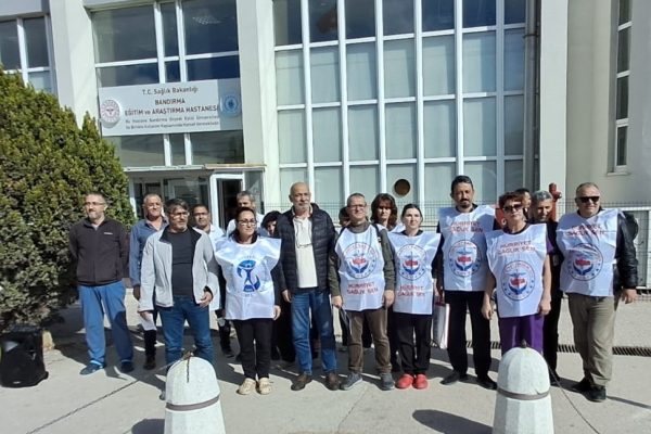 HASTA MÜŞTERİ HASTANELER DE TİCARETHANE DEĞİLDİR