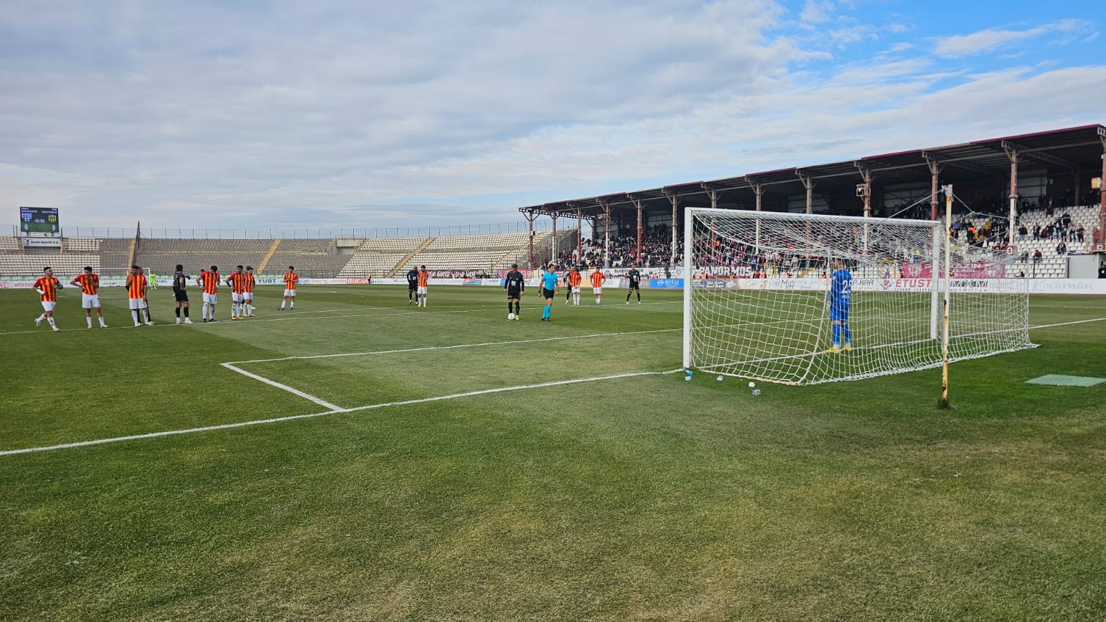 TEKSÜT BANDIRMASPOR:  2     YENİ MALATYASPOR: 0 HAKEMLER: Faruk Gültekin