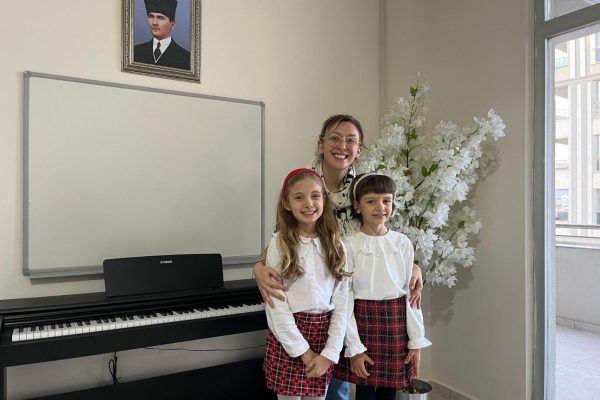 BANDIRMALI EVRA VE MASAL’IN ULUSLARARASI BAŞARISI