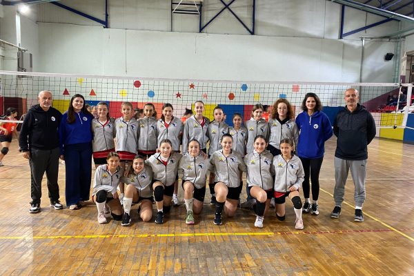 BANDIRMA VOLEYBOL: 3  SUSURLUK SK: 0