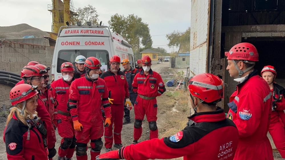 Gönen’de faaliyet gösteren Gönen Doğal Afetler Arama ve Kurtarma Derneği