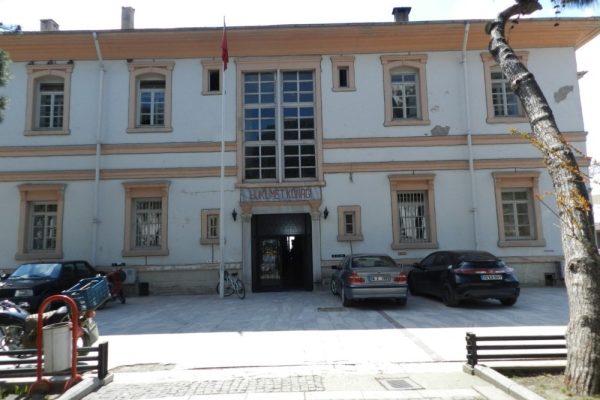 ERDEK’TE ZİMMET İDDİASIYLA OPERASYON : 2 KİŞİ GÖZALTINDA