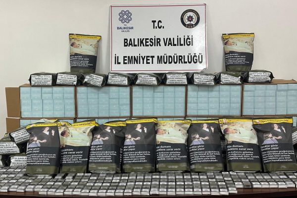 BALIKESİR’DE KAÇAK TÜTÜN VE MAKARON OPERASYONU