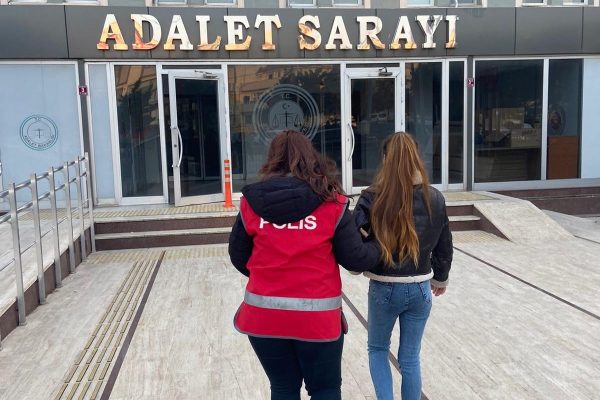 ENGELLİ VATANDAŞIN EMEKLİ MAAŞINI ÇALIP UYUŞTURUCU ALDI