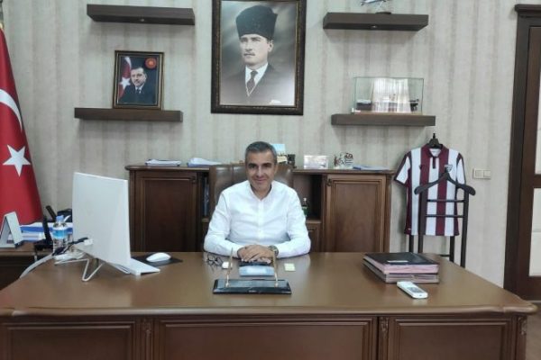 ERDEK KAYMAKAMI ATASOY BEYOĞLU KAYMAKAMLIĞINA ATANDI