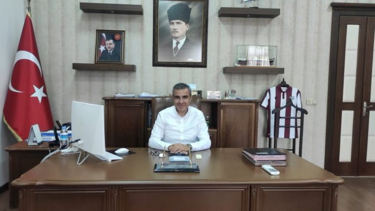 ERDEK KAYMAKAMI ATASOY BEYOĞLU KAYMAKAMLIĞINA ATANDI