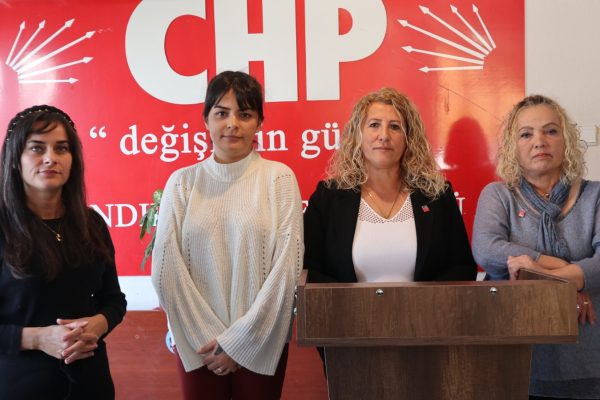 CHP KADIN KOLLARI: SUSKUNLUĞUNUZLA İSTİFA EDİN