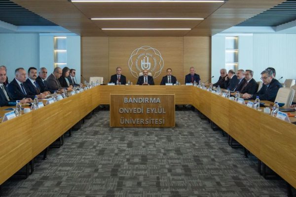 BANÜ’DE DANIŞMA KURULU TOPLANTISI YAPILDI