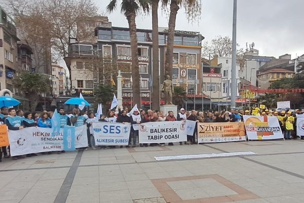 AİLE HEKİMLERİ EZİYET YÖNETMELİKLERİ DEĞİL SAĞLIĞA BAKAN İSTİYOR