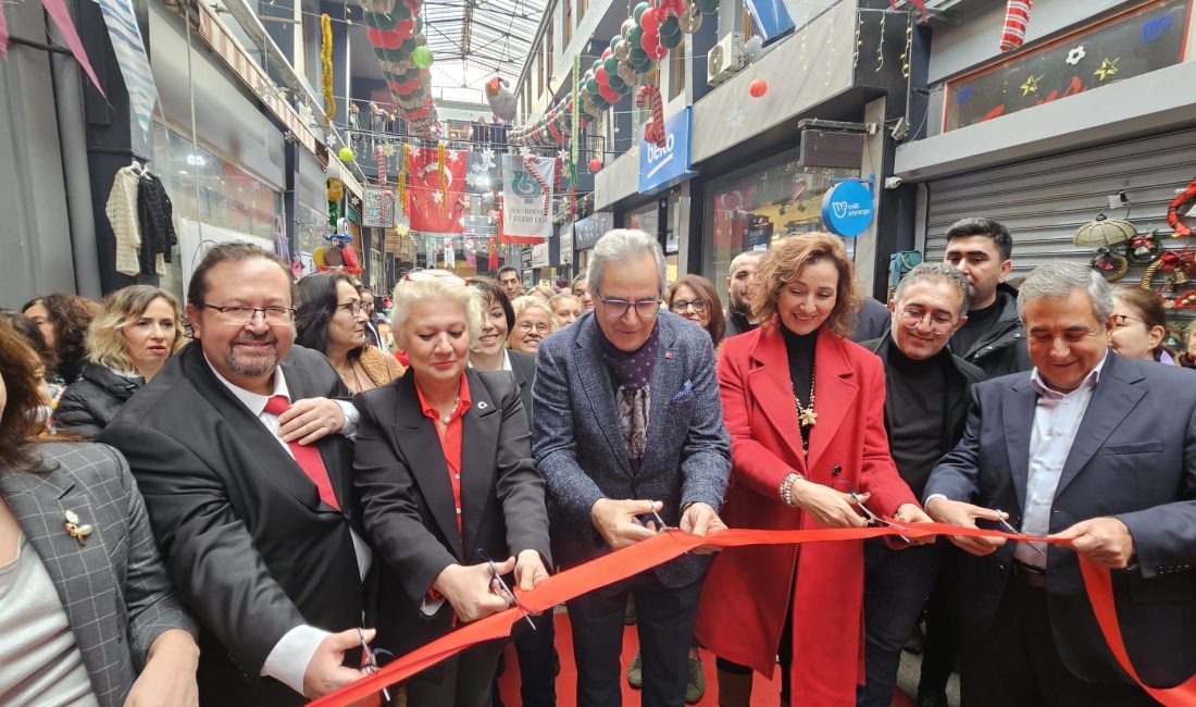 Bandırma Belediyesi ve Bandırma Kent Konseyi Kadın Meclisinin ortaklaşa düzenlediği