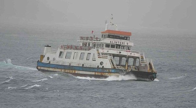 FIRTINA DENİZ ULAŞIMINI ENGELLİ Son günlerde etkili olan kötü hava şartları, deniz ulaşımını da