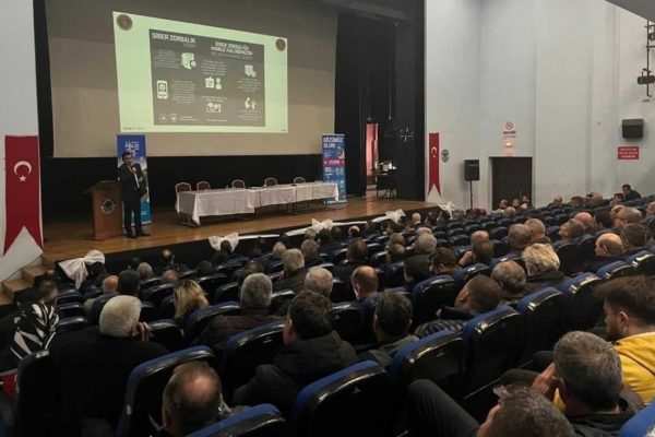MUHTARLARA SİBER SUÇLAR EĞİTİMİ