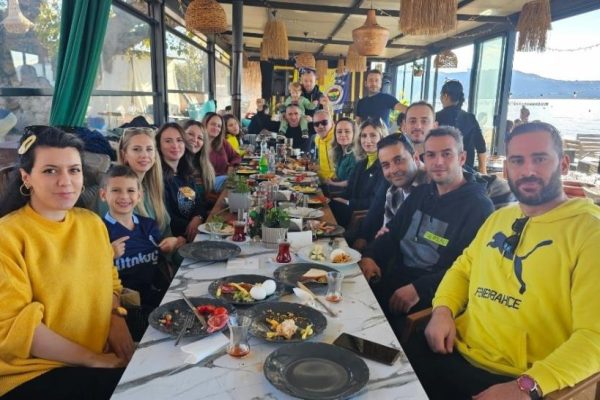 BANDIRMALI HARBİ FENERBAHÇELİLER GRUBU KAHVALTIDA BULUŞTU