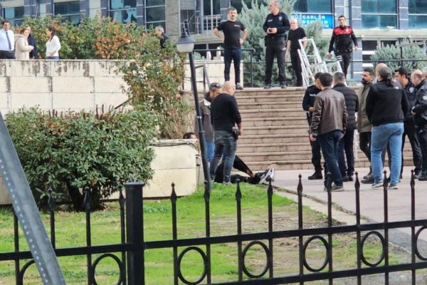 ADLİYEDEN KAÇMAYA ÇALIŞAN TUTUKLU YAKALANDI
