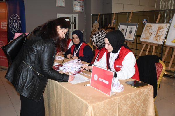 GENÇLİK VİZYON ÇALIŞTAYI BALIKESİR’DE GERÇEKLEŞTİRİLDİ